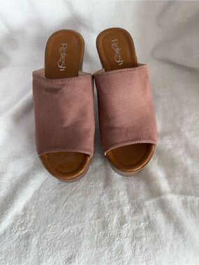 Refresh Rose-Pink Suede Open-Toe Slide Heels